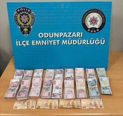 Kendini polis olarak tanıtıp 316 bin 700 TL’lik ziynet eşyasını dolandırdı, kısa sürede yakalandı