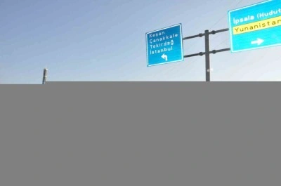 Keşan’da iki otomobil çarpıştı: 3 yaralı