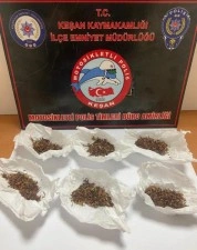Polis uyuşturucuya bulanmış tütün ele geçirdi