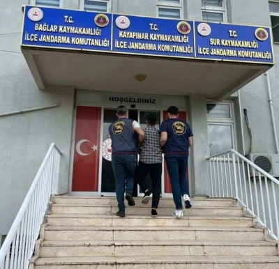 Kesinleşmiş hapis cezası bulunan 2 şahıs yakalandı