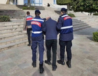 Kesinleşmiş hapis cezası bulunan üç kişi yakalandı
