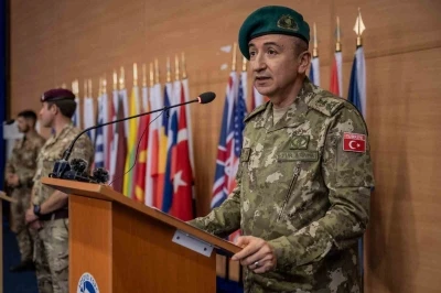 KFOR, Kosova&rsquo;daki İbre Nehri &uuml;zerindeki ana k&ouml;pr&uuml;de varlığını azaltıyor
