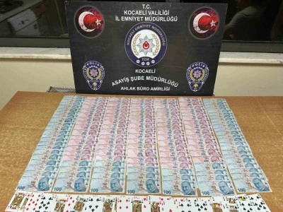 Kıraathaneye kumar baskını