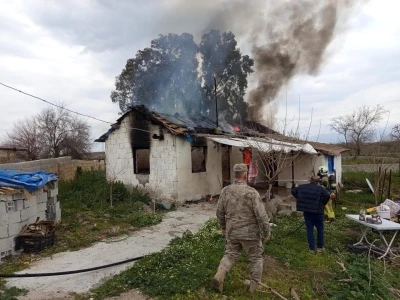 M&uuml;stakil ev alevlere teslim oldu