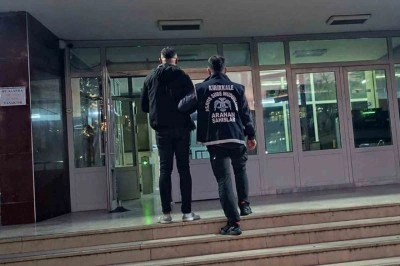 Kırıkkale&rsquo;de eş zamanlı operasyonda 4 firari yakalandı