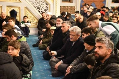 Kırıkkale’de sabah namazı buluşması: Çocuklar ve aileler camide buluştu