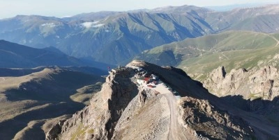 Kırklar Dağı Mescidi &ccedil;ıkan yangında k&uuml;l oldu