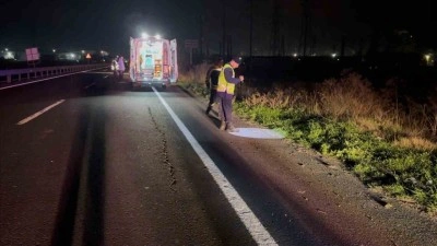 Kırklareli&rsquo;de aracın &ccedil;arpması ile metrelerce uzağa savrulan şahıs hayatını kaybetti