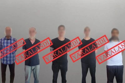Kırmızı Bültenle aranan 5 suçlu daha Türkiye'ye getirildi