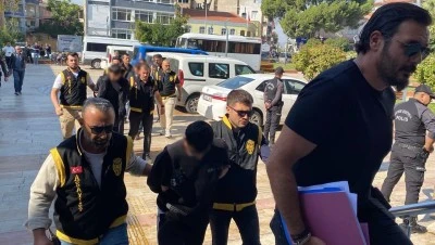 Kız Arkadaşının Ailesi Tarafından Sokak Ortasında Darp Edilip Bıçaklandı