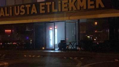 Klima motoru patladı lokantada yangın çıktı