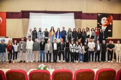 KM&Uuml;&rsquo;de "&Ouml;ğrencilik Hayatında Spor ve Tekvando" etkinliği d&uuml;zenlendi