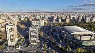 Kocasinan&rsquo;da &lsquo;Ay Yıldız Turu&rsquo;na y&uuml;zlerce ara&ccedil; katıldı