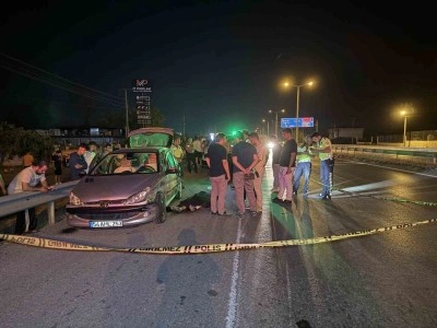 Kontrolünü kaybettiği otomobilde can verdi