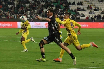 Konyaspor ile Ey&uuml;pspor 4. randevuda