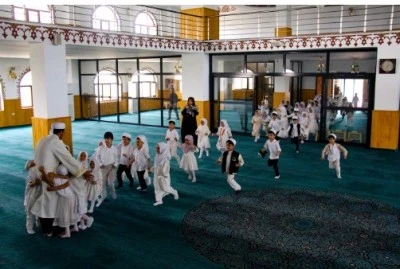 Kreş Öğrencileri Yeşil Kubbe Camii’sini Ziyaret Etti