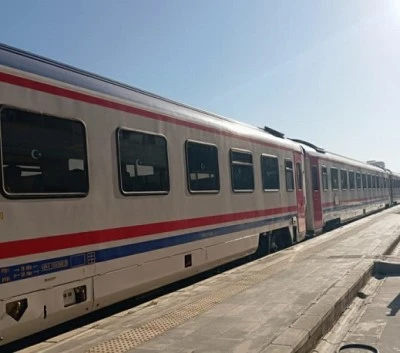 Kurtalan Ekspresi’ne Yoğun İlgi: Uygun Fiyatı ve Konforuyla Diyarbakır’a Seyahat Ediyor