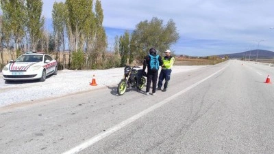 K&uuml;tahya&rsquo;da jandarmadan motosiklet ve motorlu bisiklet denetimi