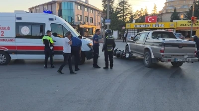 Motosiklet ile cip &ccedil;arpıştı: 1 yaralı