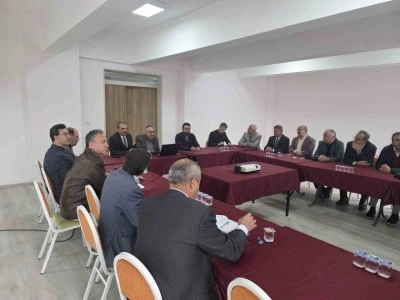 Kütahya’da özel proje uygulayan okullar değerlendirme toplantısında bir araya geldi