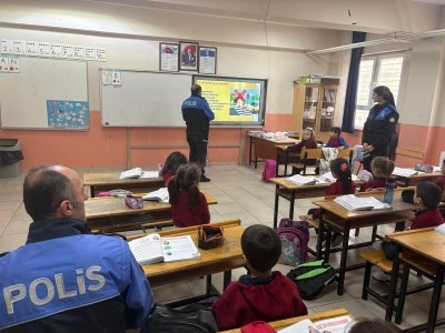 Kütahya Emniyeti’nden Çocuklara Erken Yaşta Güvenlik Bilinci Eğitimi