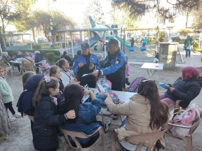 K&uuml;tahya İl Emniyet M&uuml;d&uuml;rl&uuml;ğ&uuml;&rsquo;nden "G&uuml;venli Eğitim" &ccedil;alışması