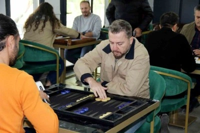 K&uuml;tahya OSB&rsquo;de 4. Geleneksel Firmalar Arası Tavla Turnuvası başladı
