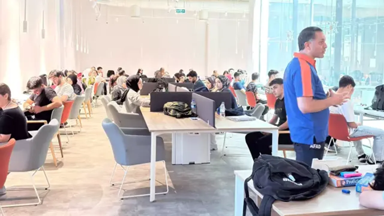 Kütüphanede Deprem ve Yangın Tatbikatı