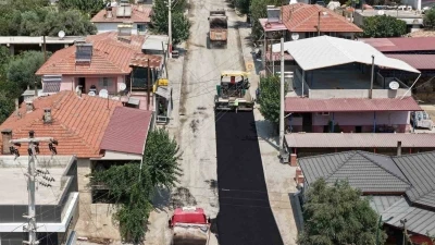Yollar asfaltla buluşuyor