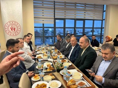 KYK yurdunda iftar buluşması