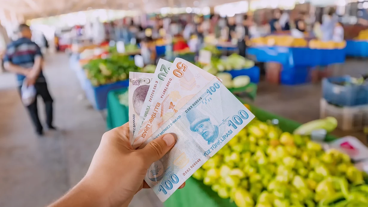 Maaşlar eriyor maliyetler artıyor