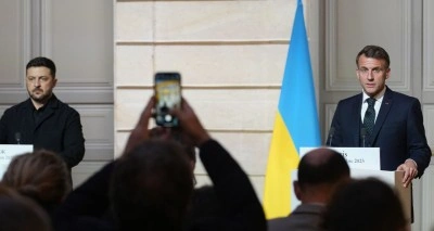 Macron: "Toprak meselelerini tartışabilecek tek taraf Ukrayna'dır"