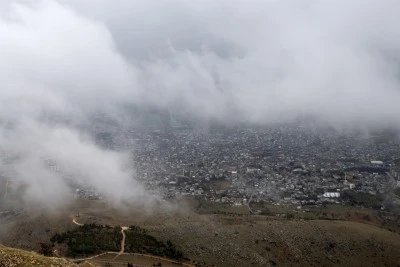 Makam Dağı sis altında kaldı