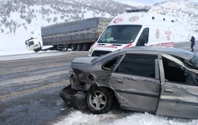 Malatya-Adıyaman yolunda trafik kazası: 2 yaralı