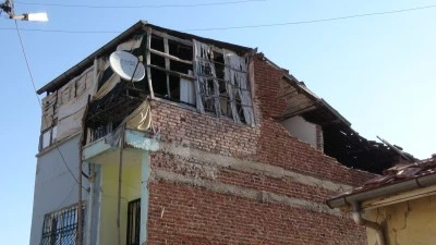 Malatya'da 5 B&uuml;y&uuml;kl&uuml;ğ&uuml;ndeki Depremde İlk Hasar 