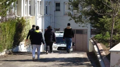 Malatya&rsquo;da babasını &ouml;ld&uuml;ren zanlı yakalandı