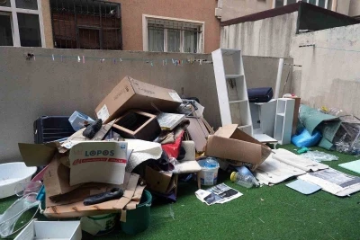 Maltepe&rsquo;de &ccedil;&ouml;p ev temizlenerek halk sağlığı i&ccedil;in &ouml;nlem alındı
