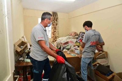 Manisa&rsquo;daki &ccedil;&ouml;p eve m&uuml;dahale