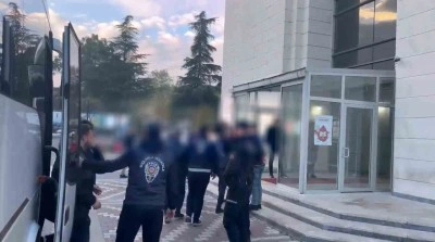 Manisa merkezli 8 ilde yasa dışı bahis operasyonunda 23 g&ouml;zaltı