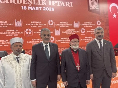 Mardin&rsquo;de 3 Bin Kişilik Kardeşlik İftarı: Farklı İnan&ccedil;lar Aynı Sofrada Buluştu