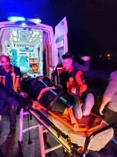 Mardin&rsquo;de devrilen otomobildeki 3 kişi yaralandı