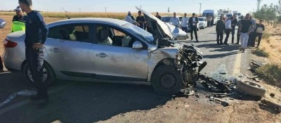 Mardin&rsquo;de iki otomobil &ccedil;arpıştı: 6 yaralı