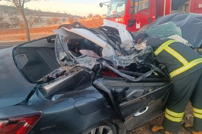 Mardin’in Mazıdağı’nda Otomobil Tıra Çarptı: 1 Ölü, 2 Yaralı