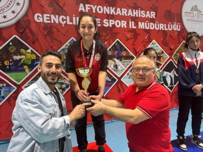 Masa Tenisi il birinciliği müsabakaları tamamlandı