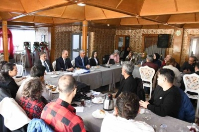 MEB Başm&uuml;fettişi Tun&ccedil;, Eskişehir&rsquo;de y&uuml;r&uuml;t&uuml;len &ccedil;alışmaları değerlendirdi