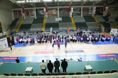 Menteşe’de yıldızlar dart grup birinciliği heyecanı başladı