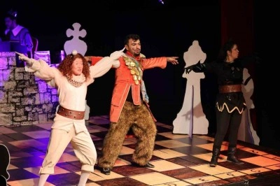 Merkezefendi Kent Tiyatrosu &ccedil;ocuklarla buluşuyor