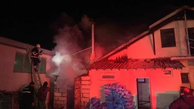 Mermer fabrikasında yangın &ccedil;ıktı