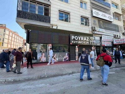 Mersin’de bir kuyumcunun müşterilerini dolandırdığı iddiası