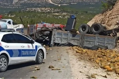 Mersinde Feci Kaza 3 Ölü 7 Yaralı